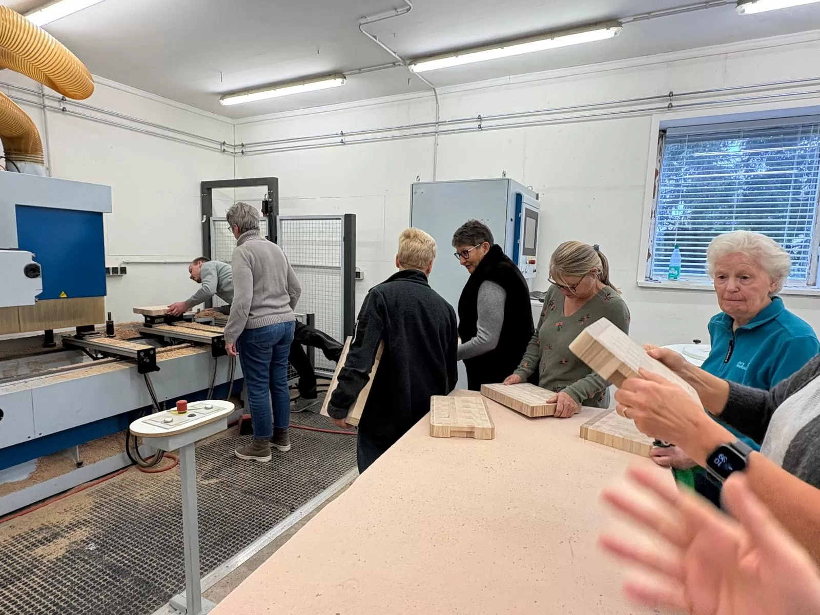 OV Rodenberg 2025 11 08 SchneidbretterPHOTO 2025 11 08 15 04 17