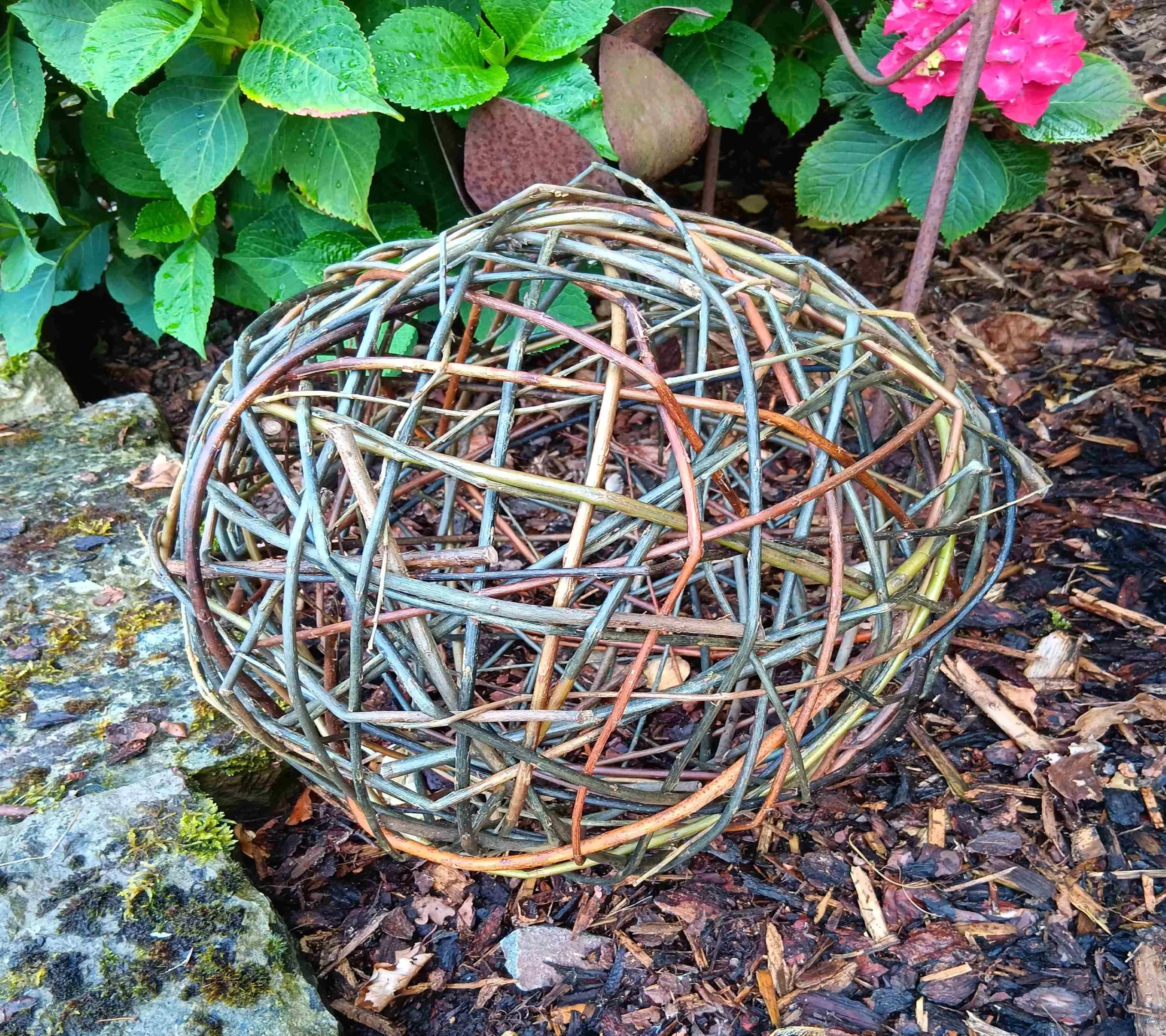 Weidenkugeln flechten
